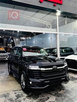 تۆیۆتا لاند کروزەر